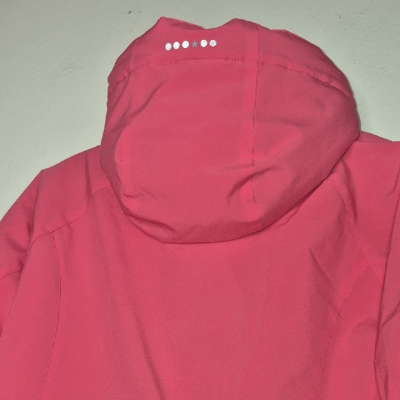 Free Country Woman Bright Pink Raincoat - Picture 8 of 13